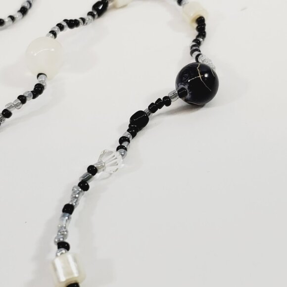 Beaded Eye Glass Strap 22" (97212) - Picture 2 of 2